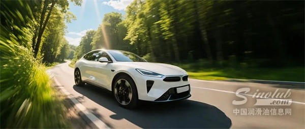 中国石化长城润滑油：在新能源汽车润滑冷却“无人区”披荆斩棘