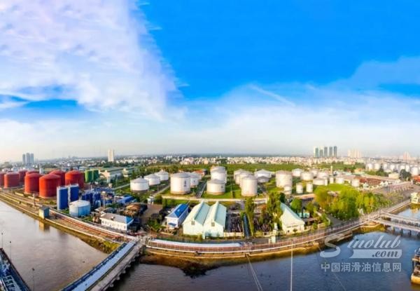 1772526689577874.jpg ExxonMobil-names-VietSea-as-base-stocks-distributor-in-Vietnam-1-729x505(1).jpg