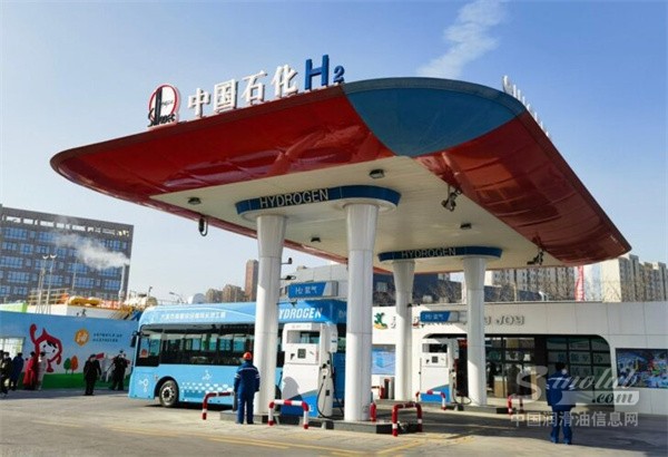 Sinopec-launches-Chinas-first-hydrogen-refueling-service-station-729x499.jpg