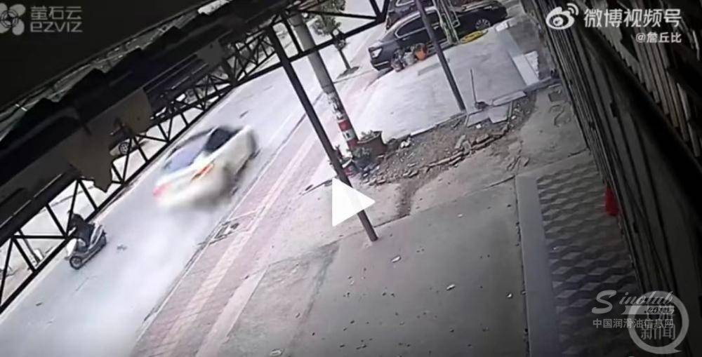 特斯拉失控！回应车辆失控因没踩刹车，遭司机家属质疑反驳