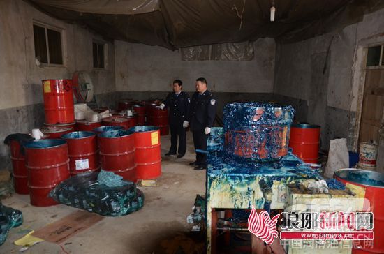 农家院造百万美孚润滑脂 临沂摧毁地下黑作坊