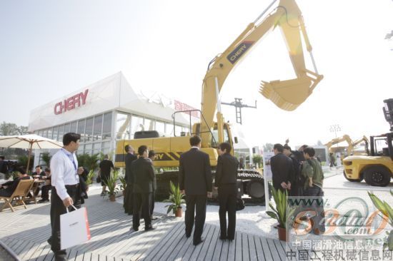 科技改变世界 奇瑞重工重磅亮相北京工程机械展