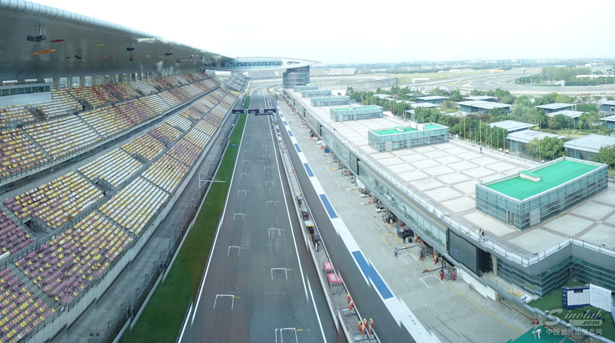 探班Gulf海湾石油赞助的阿斯顿马丁车队!