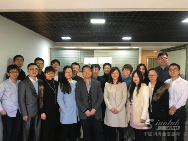 埃克森美孚在中国指定新的 IV 类和 V 类基础油经销商