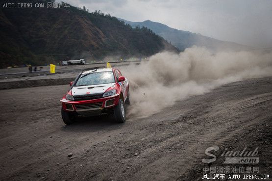 东川泥石流越野赛SS1：王翔力压韩魏