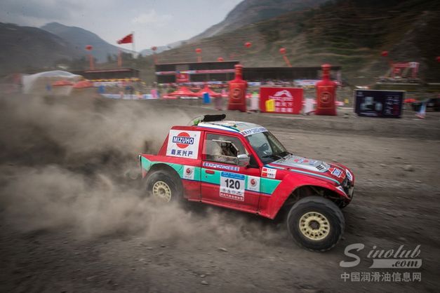 嘉禾兴产润滑油车队征战东川　李鹏程排位赛勇获全场第三 