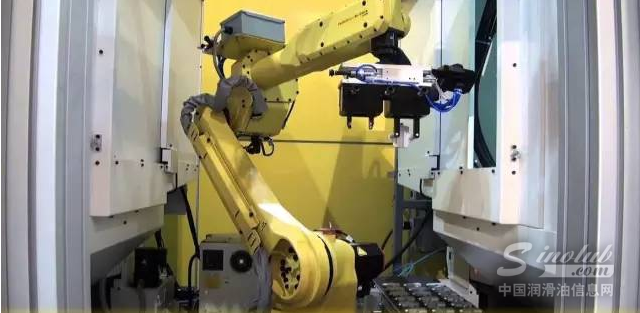 金属加工的小能手—FANUC M-20iA机器人