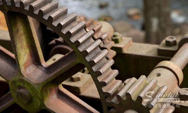 润滑油消费拉动添加剂需求 高端复合剂仍需进口