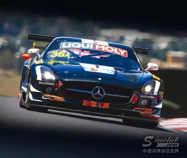 力魔在奔驰北美俱乐部聚会现场