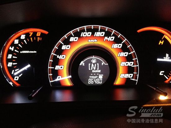 汽车半路没油了咋办?紧急情况可用这招