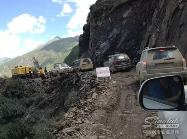 江淮龙蟠联手 挑战中国最危险公路