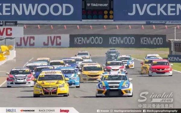 彼凌驰与澳门SLM车队在TCSA日本Motegi赛场共同诠释奢华与极速！