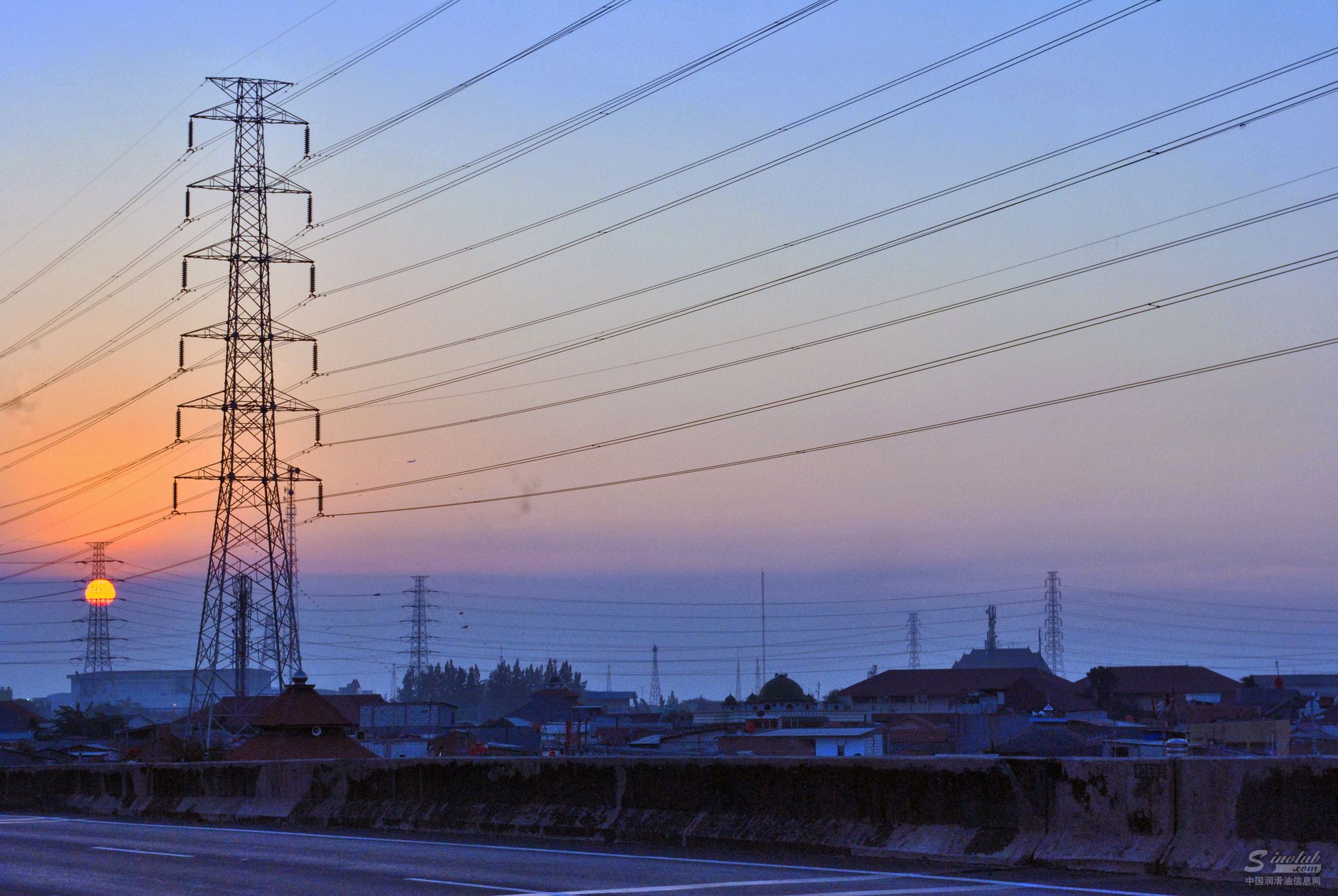 印度尼西亚能源市场迅速发展，吸引大批润滑油供应商