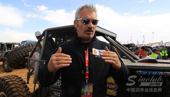 美国突破润滑油“性能与性感”再现阿拉善英雄会