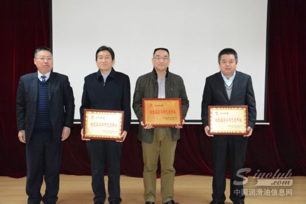 东风嘉实多荣获“东风股份2016年度效能监察工作先进单位”