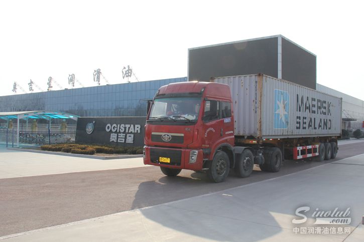 奥吉星润滑油双柜齐发畅销海外