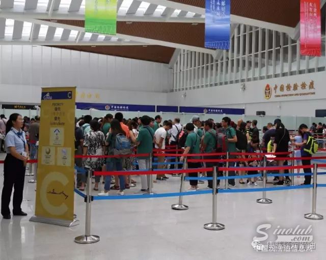 康普顿人豪华邮轮之旅