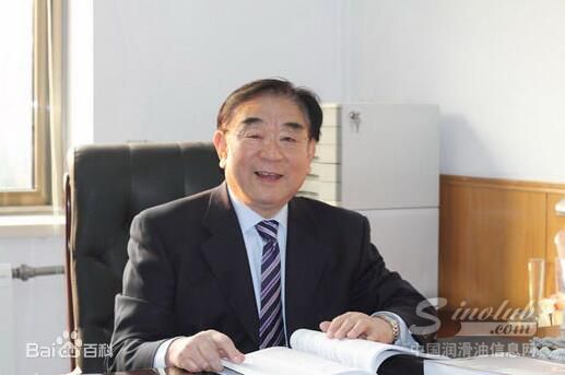 燃烧天地梦想 引擎动力人生——记中国工程院院士、天津大学苏万华教授