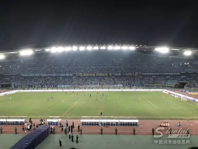 龙蟠科技助力苏宁4:0大胜辽宁沈阳，蓝色战魂砥砺前行