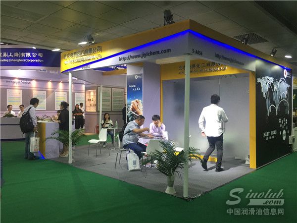 第十八届中国国际润滑油品展展台风采：极易化工