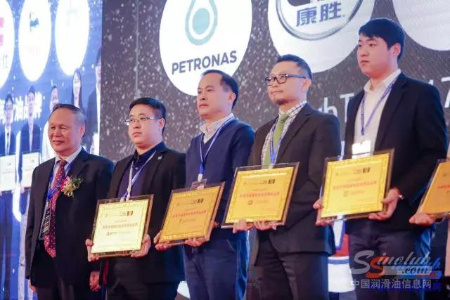 荣耀见证：美国STP®润滑油强势荣膺LubTop2017新晋市场国际知名润滑油品牌大奖！