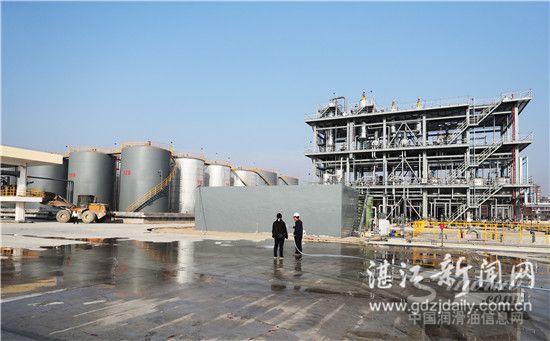 湛江鸿达10万吨高级润滑油调和项目今日投产
