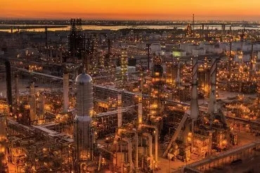 埃克森美孚加大基础油投资