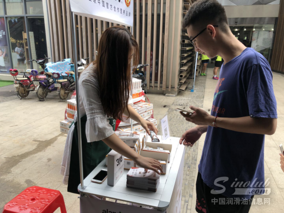 道达尔李宁李永波杯3v3羽毛球赛热度继续 世界冠军徐晨助阵武汉站