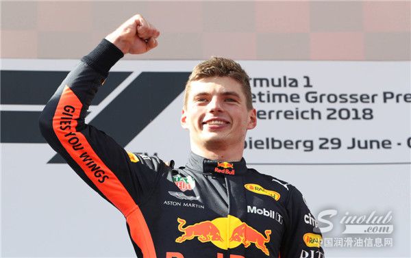 红牛车队稳中求破 维斯塔潘勇夺赛季首冠