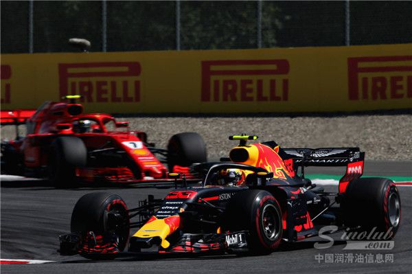 维斯塔潘一马当先