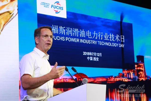 Wolfgang Mertel 先生