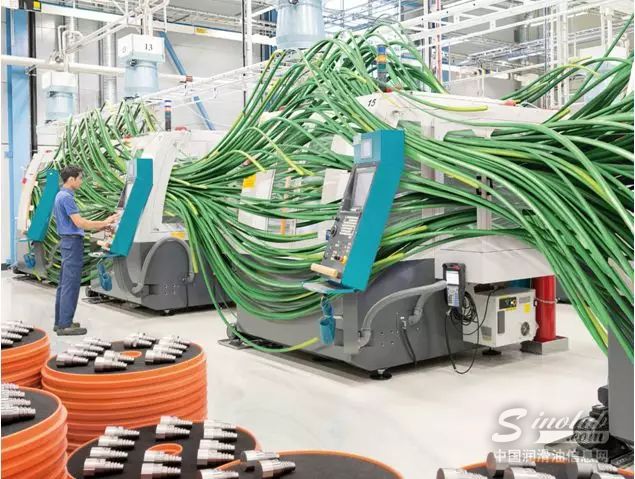 战略新举措 | 嘉实多全球战略伙伴再添一员，强强联手铸就不凡