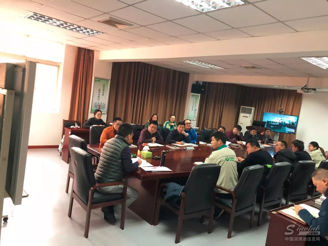 “卓越领导力培训”开课,激发龙蟠潜力,激活自主创新