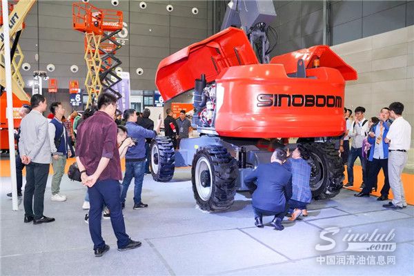 星邦臂车始终是展会焦点