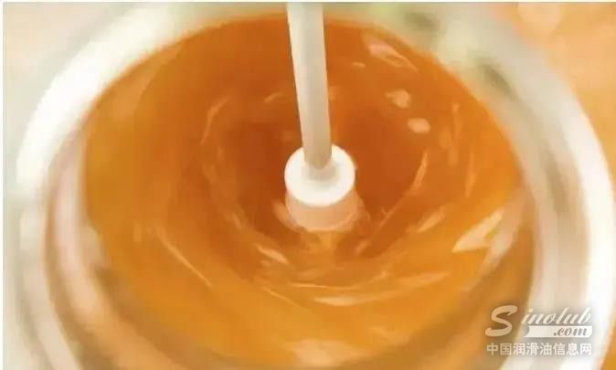 关于润滑油气泡的那些事