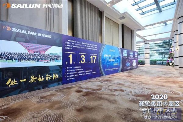 1608946955340137348043.jpg 640.webp (25).jpg