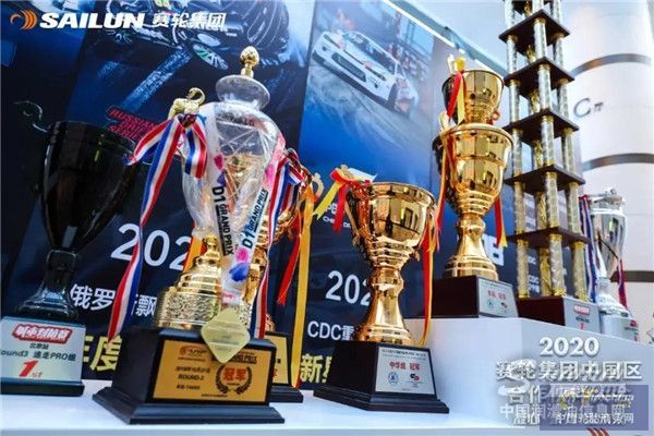 1608946973185460116447.jpg 640.webp (28).jpg