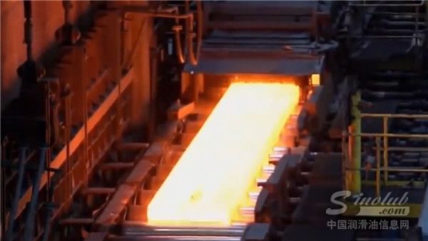 津冠二硫化钼锂基润滑脂为钢企降本增效，为冶金行业加“油”！