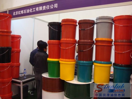 第67届汽配会展台风采：红炼石油化工