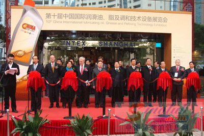 山推小松润滑油隆重参展第十届国际润滑油脂展