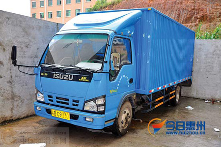深圳某润滑油公司运输车辆遭抢劫