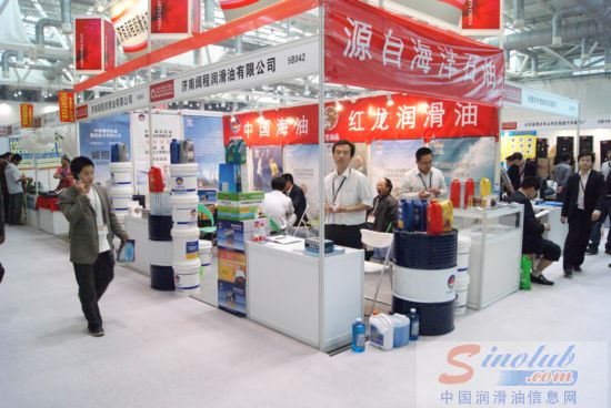第68届汽配会展台风采：济南阔程润滑油有限公司