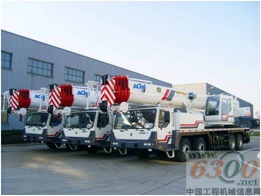 京城重工QY55H汽车起重机发车仪式