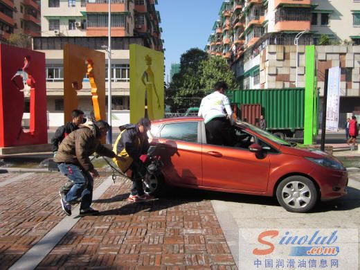 2011年龙蟠央视广告“跑酷篇”完成现场拍摄