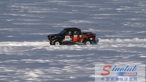 康普顿携手酷车时代搏击漠河冰雪越野赛