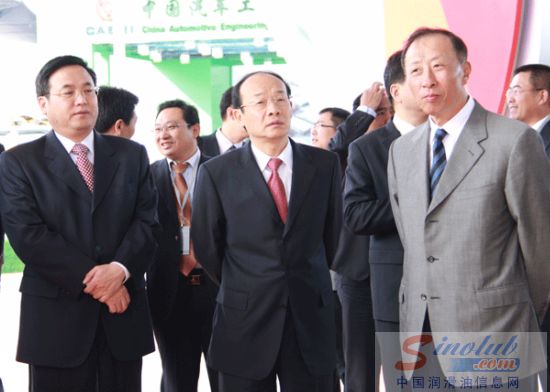 东风嘉实多搭载东风汽车平台参加上海国际车展