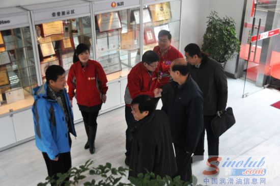 “中国石油大学工学硕士和工程硕士东昊培养基地” 在沪揭牌