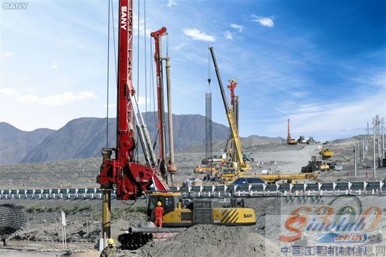 三一旋挖钻助建新疆达尔布特河特大桥