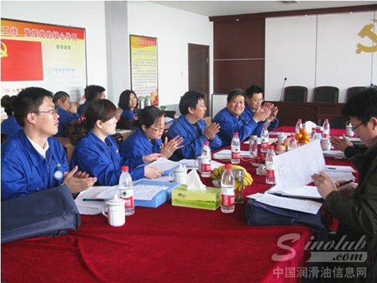 源根石化顺利通过2013年度两体系换证复审