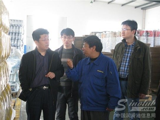 源根石化顺利通过2013年度两体系换证复审